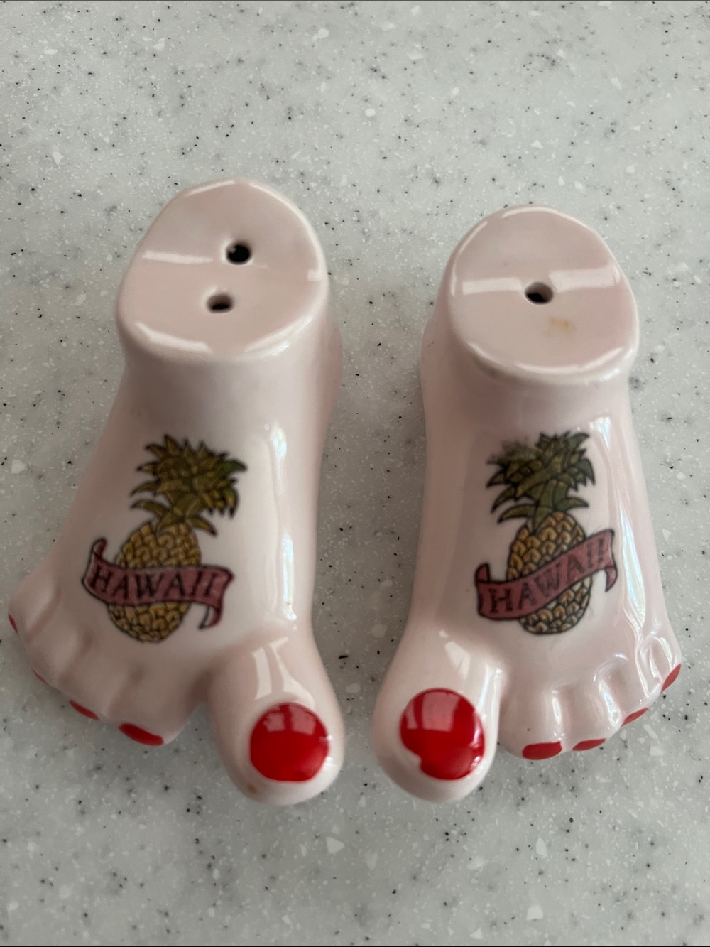 Vtg HAWAII Souvenir Salt & Pepper Shakers Feet Pineapple Red Toenails Foot